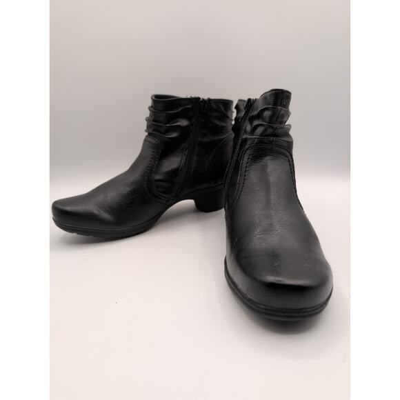 Earth Origins | Rosemond Ruched Boots |Size 8.5M, Zipper One Side & Faux Leather - Picture 1 of 9